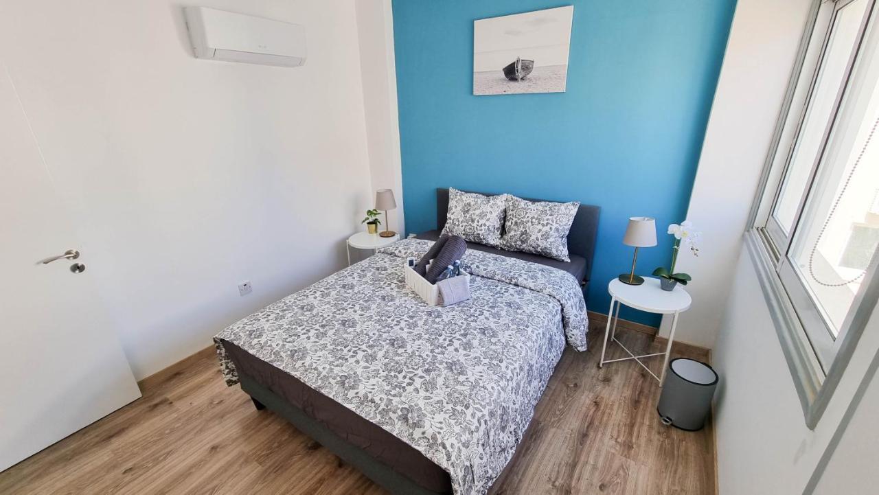 Modern Retreat: 2Br Stylish Apt With Comfy Rooms! Smart Tv With 200Mbps Internet Larnaca Eksteriør billede